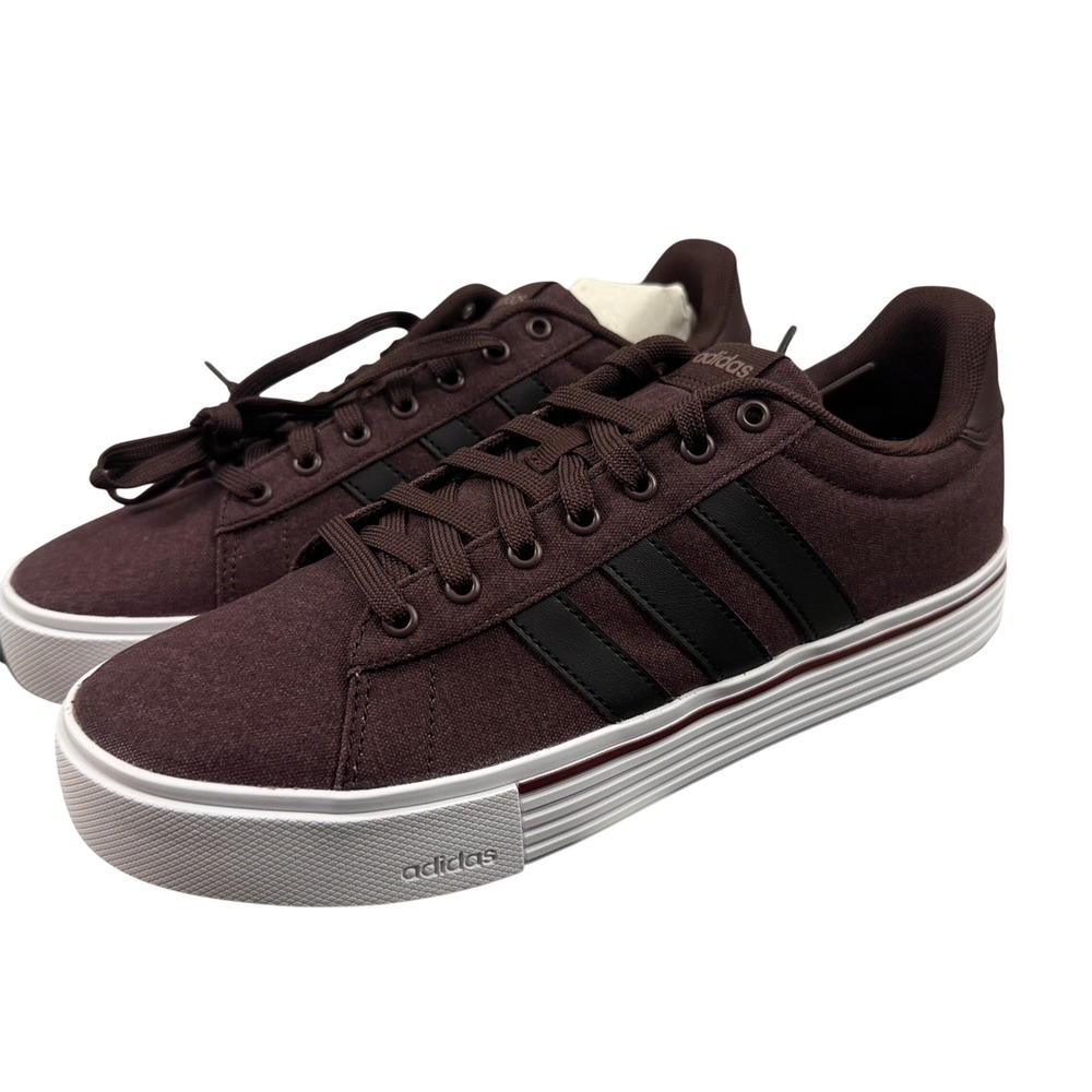 Adidas Daily 4.0 Sneaker M 10 W 11 Burgundy Canvas JQ5615 Low Top Platform - Picture 3 of 6